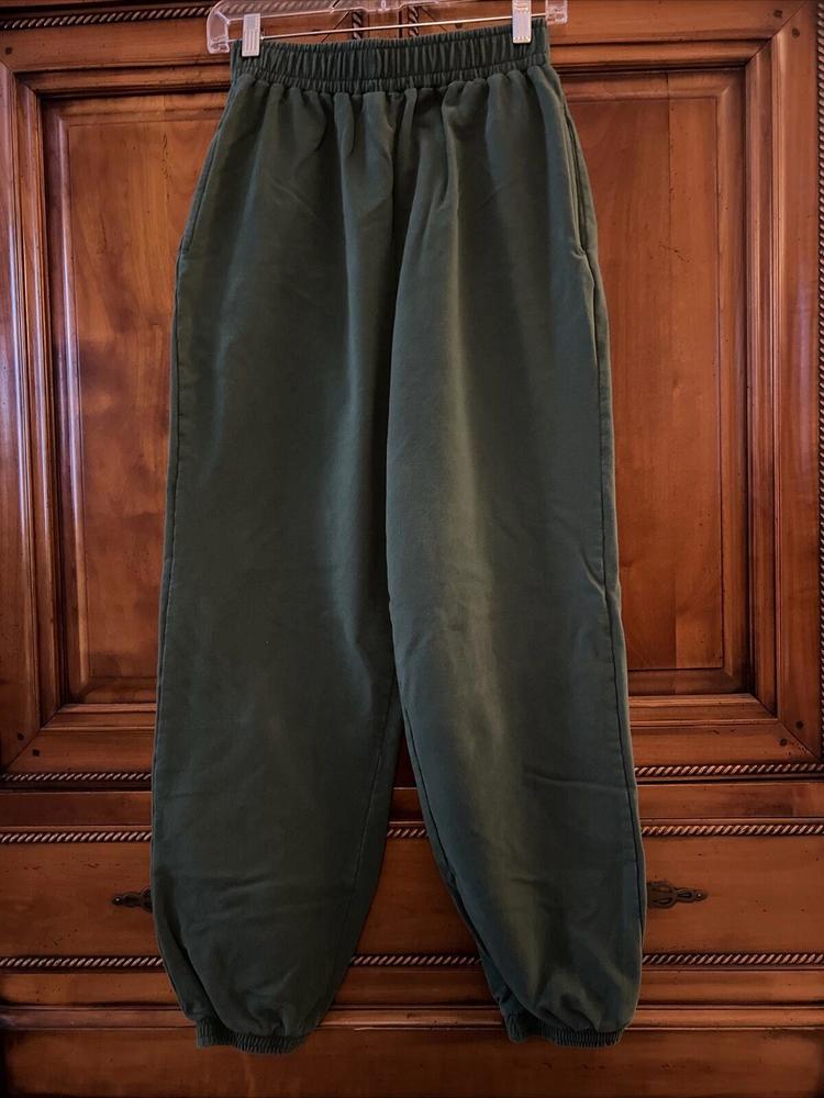 12th Tribe Women’s Sweatpants Sz M/L Forest Green Color